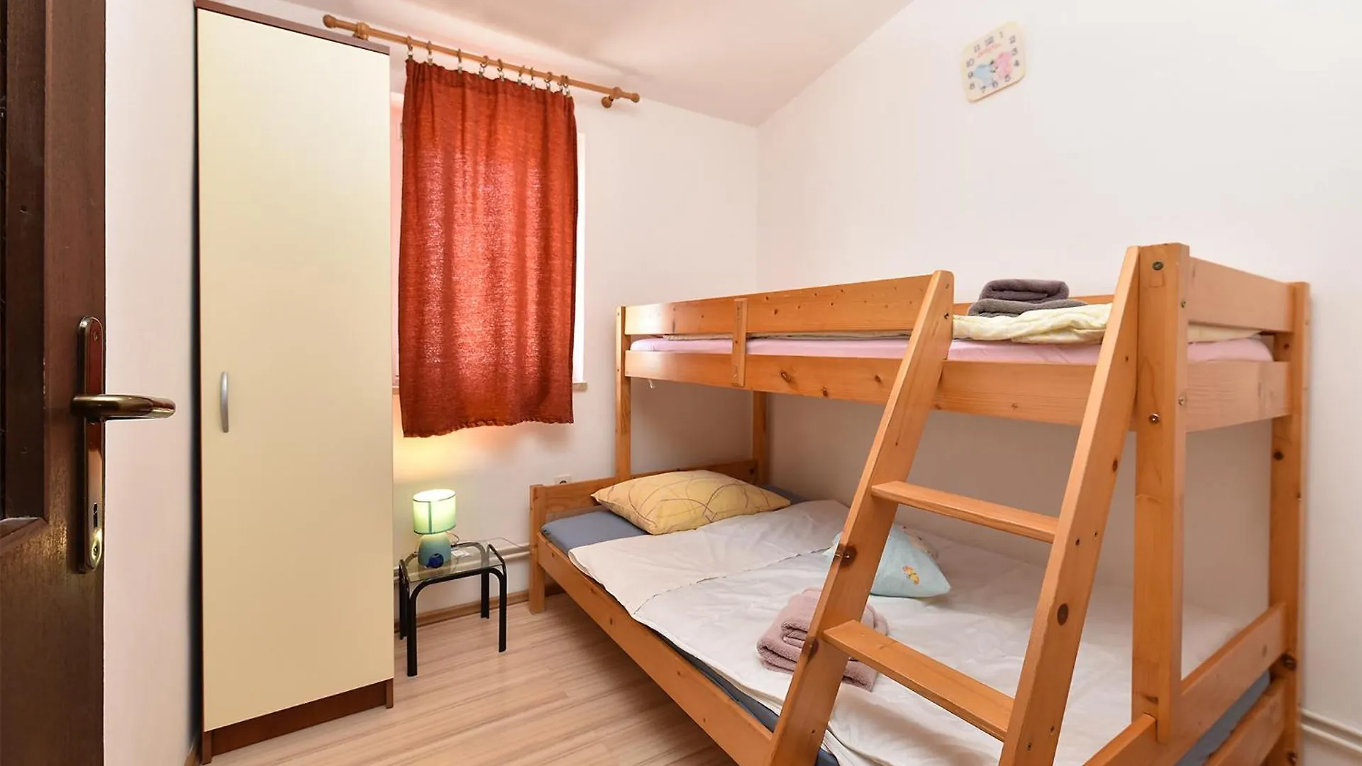 Apartments Meri 603 Medulin